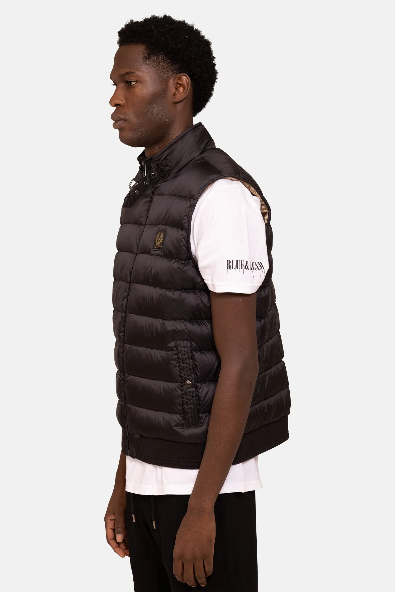 Black Sleeveless Outdoor Vest