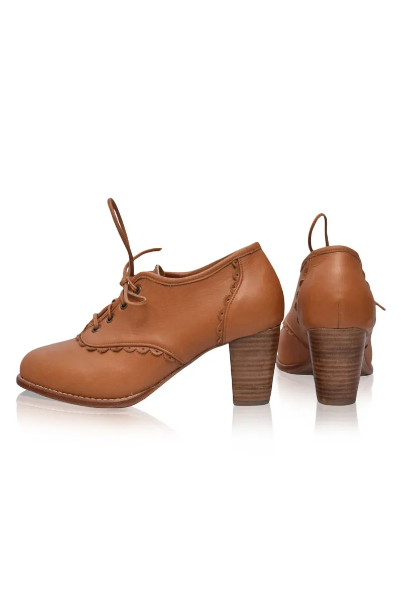 Lace-Up Oxford Heels in Dark Tan