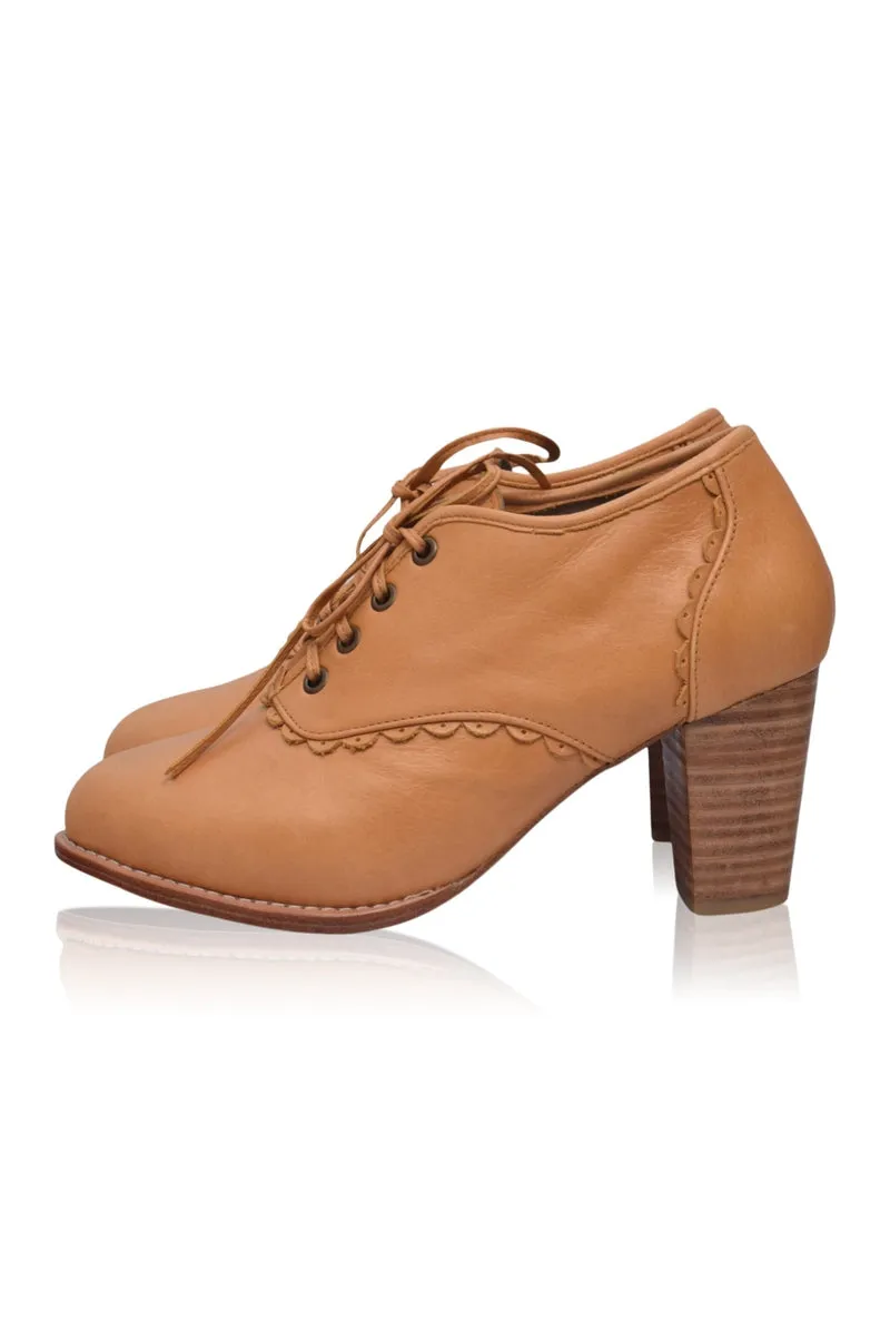 Lace-Up Oxford Heels in Dark Tan