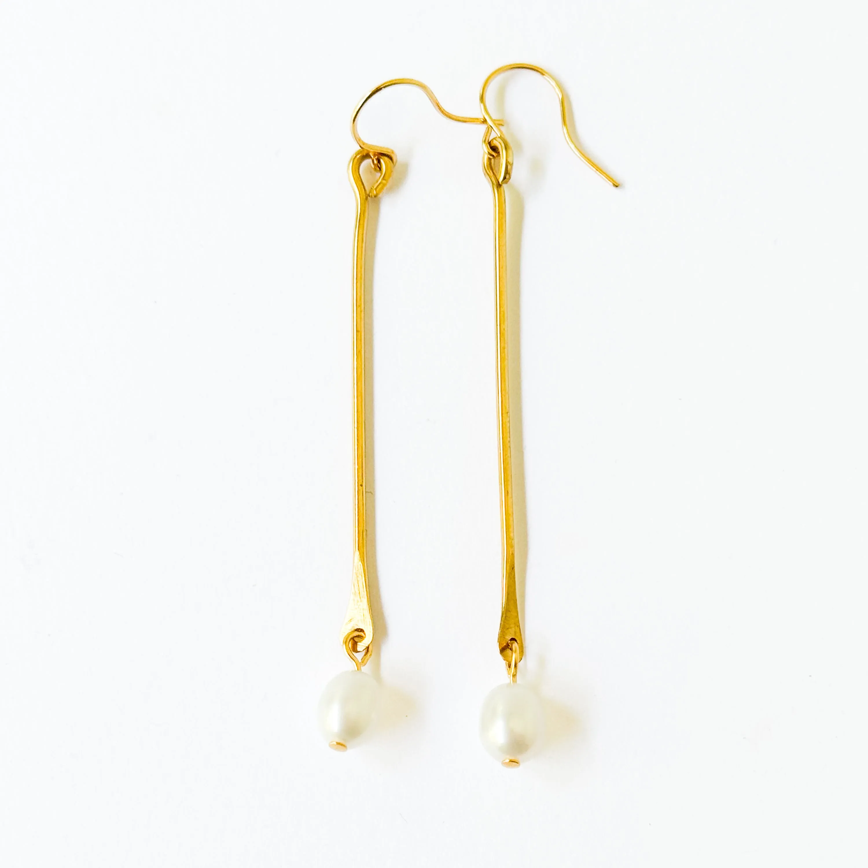 Freshwater Pearl Stick Earrings for a Minimalist Look