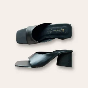 Fashionable GRETA Curve Heel Slides