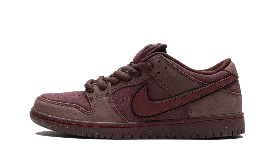 Romantic Nike SB Dunk Low