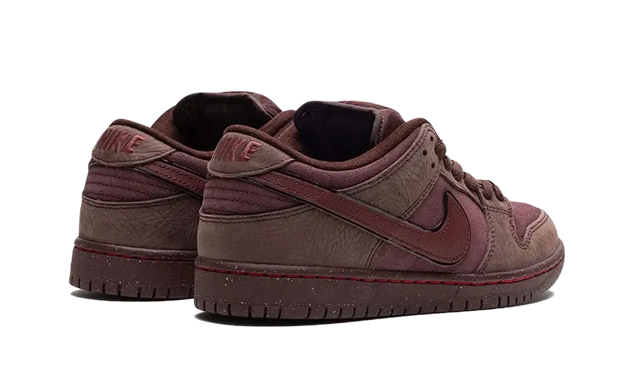 Romantic Nike SB Dunk Low