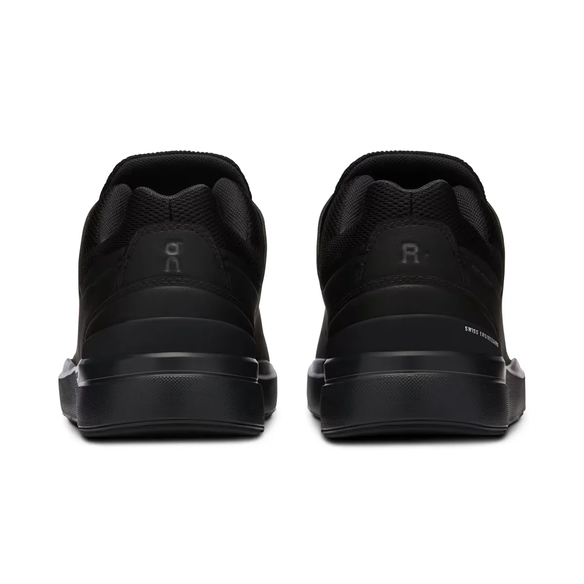 On Running Women's Black Roger Advantage Sneakers