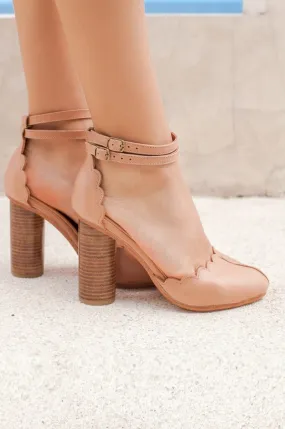 Vintage Beige Flamingo Leather Heels