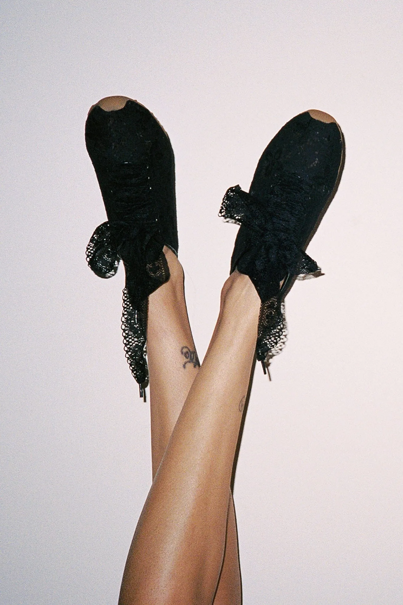 Wing Lace-Up Shoes