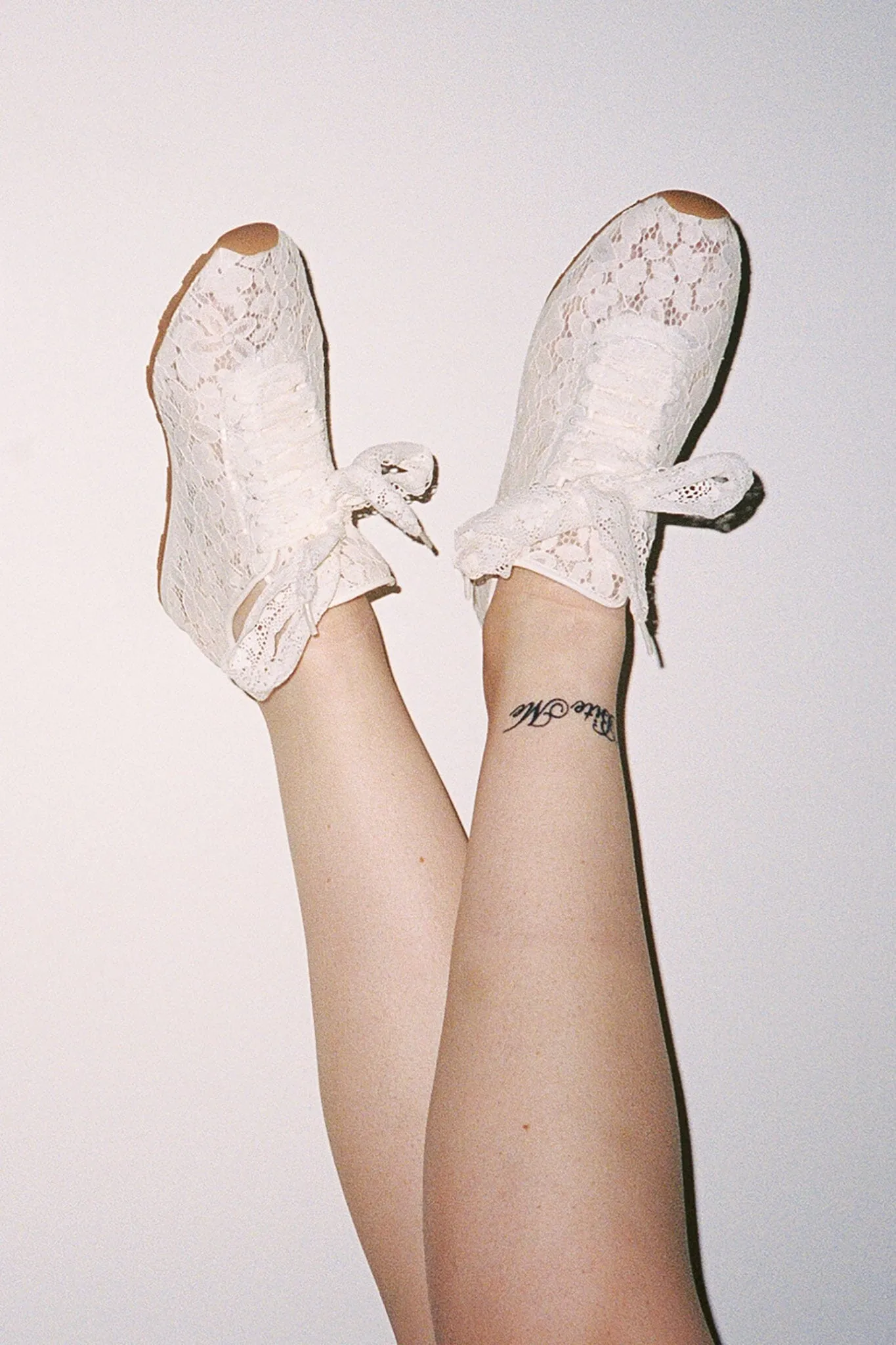 Wing Lace-Up Shoes